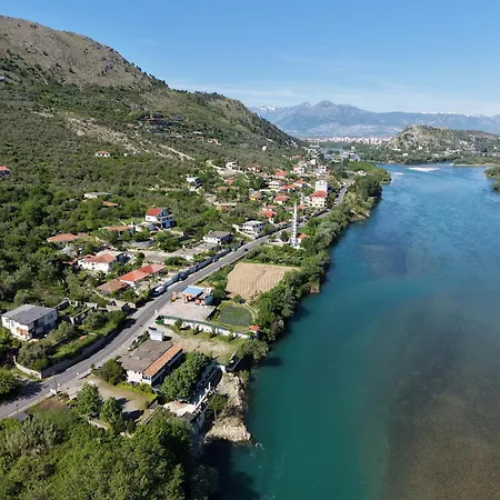 Ergi Riverside Zues