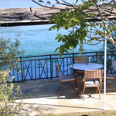 Ergi Riverside Zues